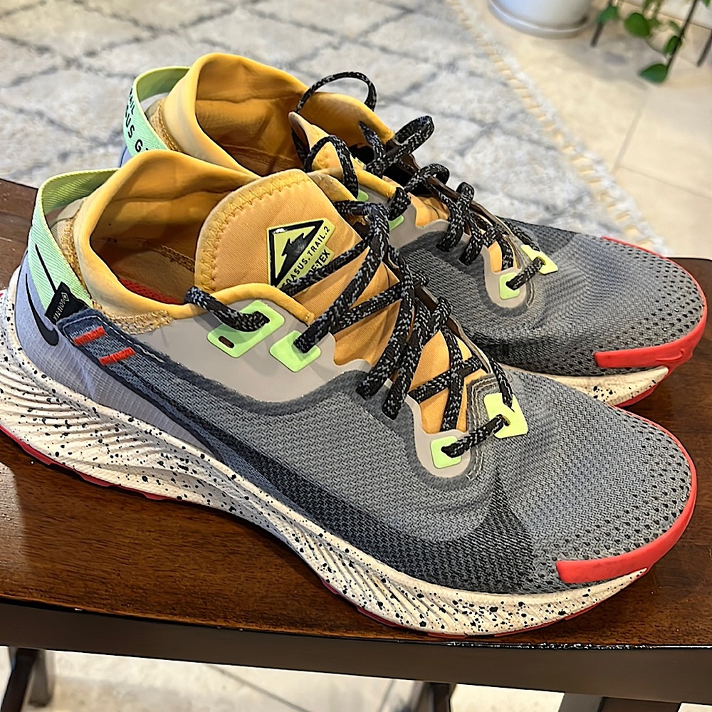 Women’s Nike Trail Pegasus GTX shoe